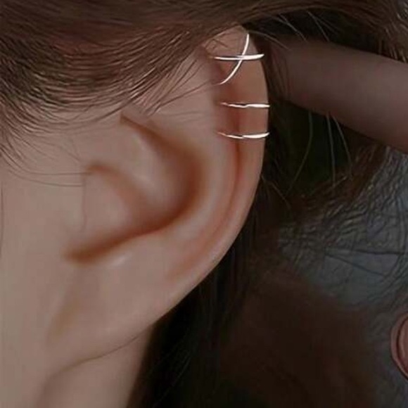 mam262 Jewelry - Silver Earring Cuff Set